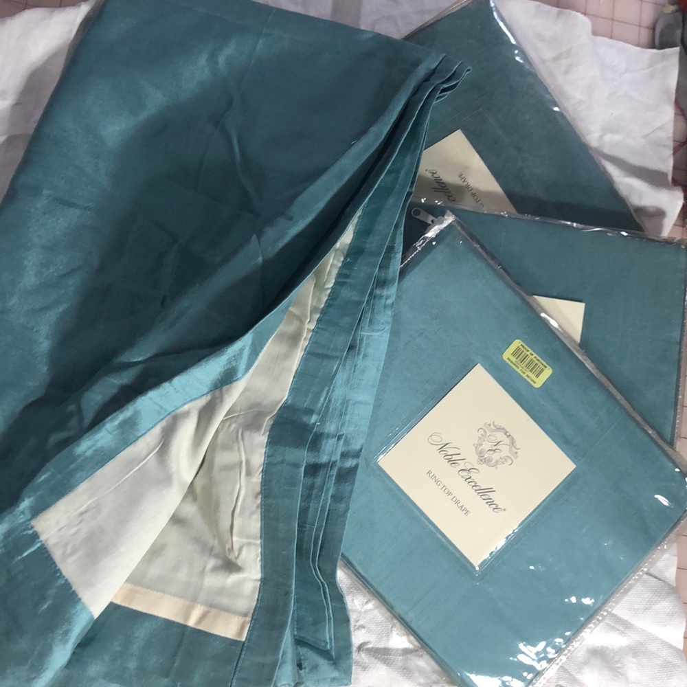 Gorgeous Silk Drapes NWT